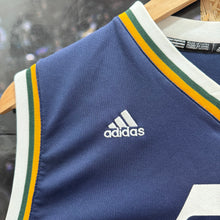 Cargar imagen en el visor de la galería, Camiseta Utah Jazz Road 2011/13 Paul Millsap #24 Adidas Vintage - L YOUTH
