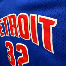 Charger l'image dans la galerie, Camiseta Detroit Pistons 2004/05 Road Richard “Rip” Hamilton #32 Reebok Vintage - S/M
