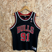 Cargar imagen en el visor de la galería, Camiseta Chicago Bulls Alternate 1995-96 Dennis Rodman #91 Champion Vintage - S/M
