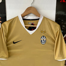 Cargar imagen en el visor de la galería, Camiseta Juventus 2008-09 Away Nike - M/L

