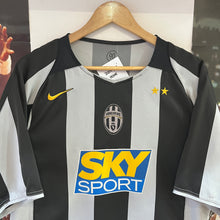 Cargar imagen en el visor de la galería, Camiseta Juventus 2004-05 Home Nike Vintage - M/L
