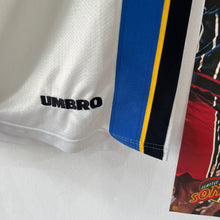 Cargar imagen en el visor de la galería, Pantalón Inter de Milán 1997-98 Away Umbro Vintage - XL/XXL
