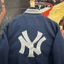 Carregar imagem no visualizador da galeria, Chaqueta Bomber New York Yankees Early 00’s GIII Sports Vintage - M/L
