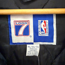 Cargar imagen en el visor de la galería, Pullover Detroit Pistons Mid/Late 90’s Logo7 Vintage - L/XL
