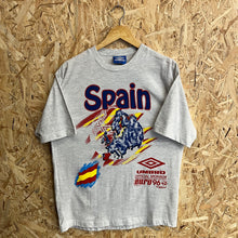 Cargar imagen en el visor de la galería, BNWOT Camiseta España Euro 96 Umbro Vintage - M/L
