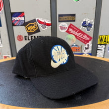 Cargar imagen en el visor de la galería, Gorra Nike Force 1993 Vintage
