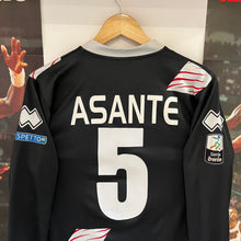 Carregar imagem no visualizador da galeria, Camiseta Manga Larga Grossetto 2012-13 Third Yaw Asante #5 Match Worn/ Player Issue Errea - S/M
