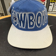 Carica l'immagine nel visualizzatore di Gallery, Gorra Dallas Cowboys Talla 6 5/8-7 1/8 90s Starter Vintage
