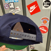 Load image into Gallery viewer, BNWT Gorra San Diego Chargers 90s Drew Pearson Vintage
