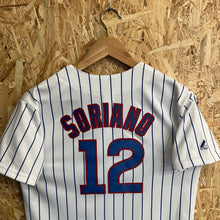 Charger l'image dans la galerie, Beisbolera Chicago Cubs 2012-13 Home Alfonso Soriano #12 Majestic - L (Youth)

