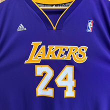 Carregar imagem no visualizador da galeria, Camiseta Los Angeles Lakers Road 2013/14 Kobe Bryant #24 Adidas Vintage- XL/XXL
