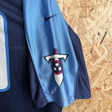 Lade das Bild in den Galerie-Viewer, Camiseta Tennessee Titans 2000 Home Jevon Kearse #90 Nike Vintage - XXL/3XL
