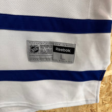 Lade das Bild in den Galerie-Viewer, Camiseta Toronto Maple Leafs 2010/11 Third Reebok - L/XL
