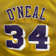 Cargar imagen en el visor de la galería, Camiseta Reversible Los Angeles Lakers 1996-97 Shaquille O’Neal #34 Champion Vintage - M Youth
