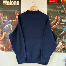 Cargar imagen en el visor de la galería, Sudadera Chicago Bears Early/Mid 90s Nutmeg Mills Vintage - L/XL
