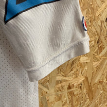 Cargar imagen en el visor de la galería, Camiseta Carolina Panthers 1997/98 Road Lamar Lathon #57 Champion Vintage - M/L
