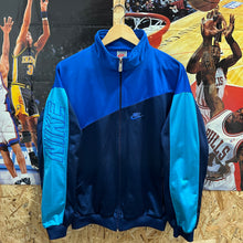 Cargar imagen en el visor de la galería, Chaqueta Nike Late 80’s/ Early 90’s Vintage - S/M
