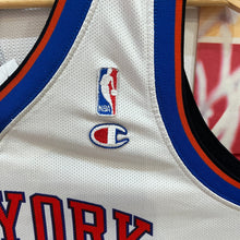 Load image into Gallery viewer, Camiseta New York Knicks Home 2003-04 Stephon Marbury #3 Champion Vintage - XL/XXL
