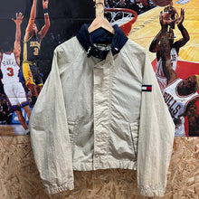 Carregar imagem no visualizador da galeria, Chaqueta Ligera Tommy Hilfiger 2002 Vintage - S/M
