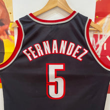 Load image into Gallery viewer, Camiseta Portland Teail Blazers Road 2009-10 Rudy Fernández #5 Champion Vintage - L/XL
