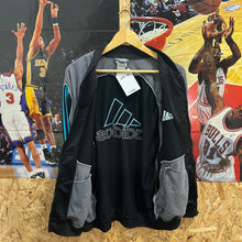 Cargar imagen en el visor de la galería, Chaqueta Adidas Late 90’s Vintage - M/L
