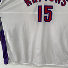 Cargar imagen en el visor de la galería, Camiseta Toronto Raptors 2000-01 Home Vince Carter #15 Champion Vintage - XXL
