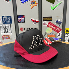 Carregar imagem no visualizador da galeria, BNWT Gorra Kappa Mid/Late 90s Vintage
