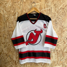 Cargar imagen en el visor de la galería, Camiseta New Jersey Devils Mid 90s Modell’s Vintage - XXS/XS
