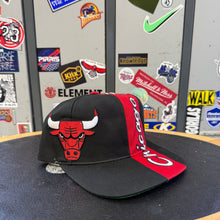 Cargar imagen en el visor de la galería, Gorra Chicago Bulls Late 90s Sports Specialties Vintage
