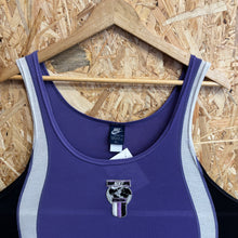 Cargar imagen en el visor de la galería, Camiseta Nike International Late 80’s Vintage - L/XL
