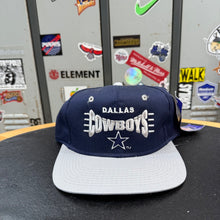 Carregar imagem no visualizador da galeria, BNWT Gorra Dallas Cowboys 90s Drew Pearson Vintage
