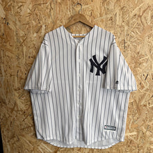 Carregar imagem no visualizador da galeria, Beisbolera New York Yankees Luke Voit #45 2019 Home Majestic Vintage- XXL/3XL
