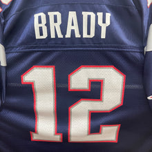 Cargar imagen en el visor de la galería, Camiseta New England Patriots 2005-07 Home Tom Brady #12 Reebok Vintage - XXL/3XL
