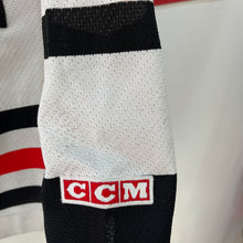 Cargar imagen en el visor de la galería, Camiseta Chicago Blackhawks Home CCM Vintage 90’s - XS/S
