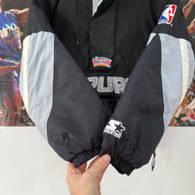 Cargar imagen en el visor de la galería, Pullover San Antonio Spurs 1995 Starter Vintage - XS/S
