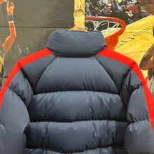 Carregar imagem no visualizador da galeria, Chaqueta Plumas Fila 90’s Vintage - S/M
