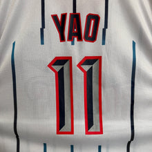 Cargar imagen en el visor de la galería, Camiseta Houston Rockets Home 2002/03 Yao Ming #11 Reebok Vintage - XL/XXL
