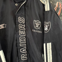 Cargar imagen en el visor de la galería, Chaqueta Oakland Raiders Late 90s Starter Vintage - L/XL

