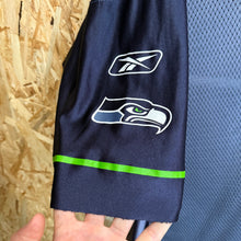 Lade das Bild in den Galerie-Viewer, Camiseta Seattle Seahawks 2006/07 Home Matt Hasselbeck #8 Reebok Vintage - L/XL
