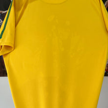 Cargar imagen en el visor de la galería, Camiseta Brasil 2010 Home Nike - L/XL
