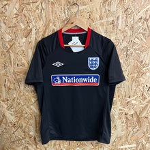 Carregar imagem no visualizador da galeria, Camiseta Inglaterra 2010 Training Umbro - S/M
