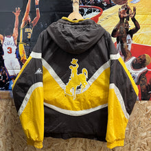 Cargar imagen en el visor de la galería, Chaqueta Wyoming Cowboys 1994 Apex One Vintage - XL/XXL
