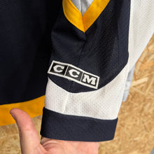 Cargar imagen en el visor de la galería, Camiseta Nashville Predators 2001/02 Road CCM Vintage - L/XL
