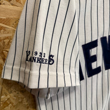 Cargar imagen en el visor de la galería, Beisbolera New York Yankees Early 90s Starter Vintage- L/XL
