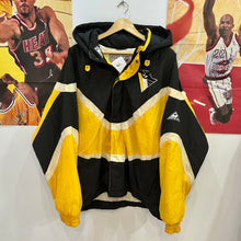 Load image into Gallery viewer, Parka Pittsburgh Penguins Apex One 90’s Vintage - XL/XXL
