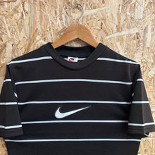 Cargar imagen en el visor de la galería, Camiseta Nike 1997 Vintage - XS/S
