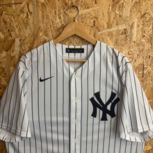 Lade das Bild in den Galerie-Viewer, Beisbolera New York Yankees 2020 Home Nike - XL/XXL
