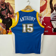 Cargar imagen en el visor de la galería, Camiseta Denver Nuggets Road 2003-04 Carmelo Anthony #15 Champion Vintage - M/L
