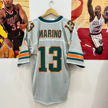 Cargar imagen en el visor de la galería, Camiseta Miami Dolphins Dan Marino #13 Reebok Reversible Vintage - 46-L/XL
