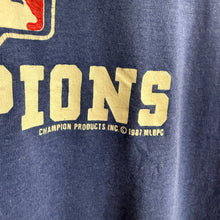 Cargar imagen en el visor de la galería, Camiseta Minnesota Twins 1987 Champion Vintage - S/M

